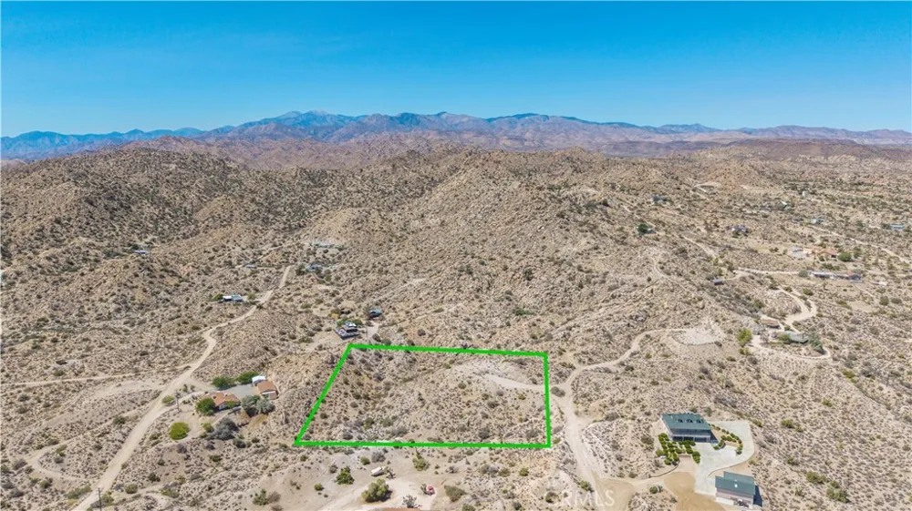 56643 Plaza Del Amigo Yucca Valley, CA 92284