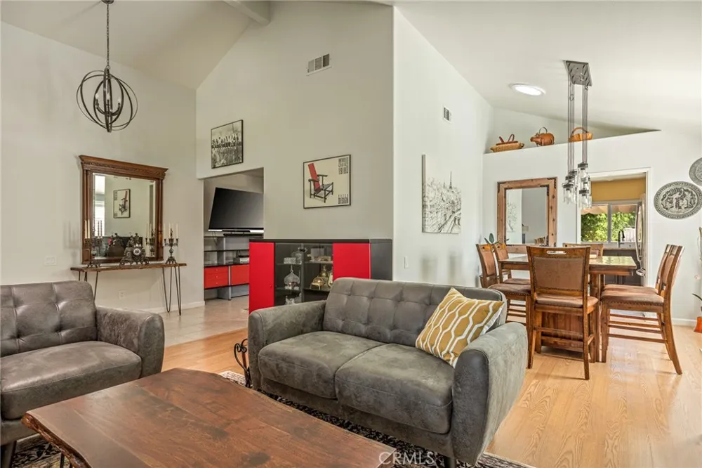 446 Tartan Way Beaumont, CA 92223