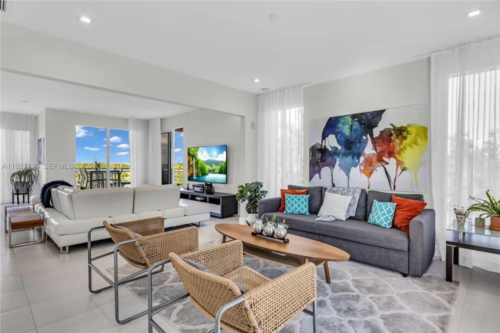 6100 Ocean Dr #3N Hollywood, FL 33019