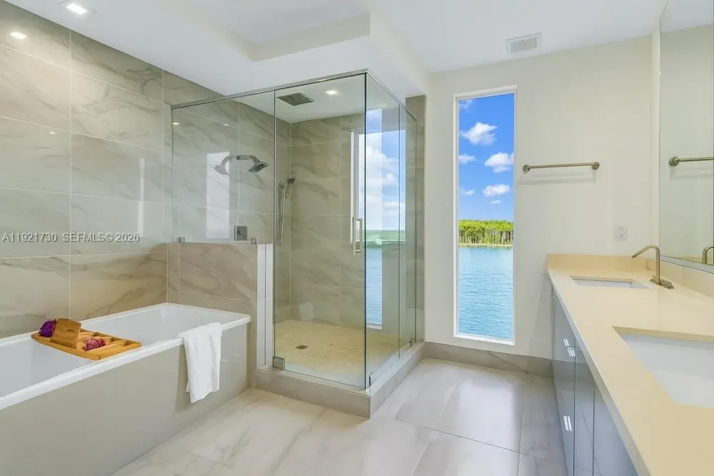 6100 Ocean Dr #3N Hollywood, FL 33019