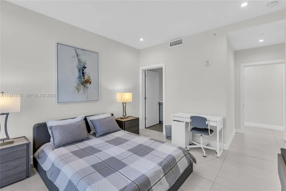 6100 Ocean Dr #3N Hollywood, FL 33019