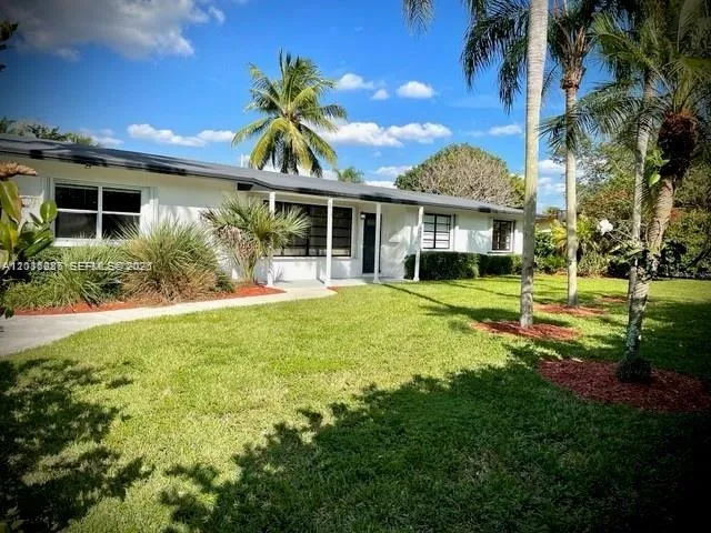 7425 SW 118th St #0 Pinecrest, FL 33156