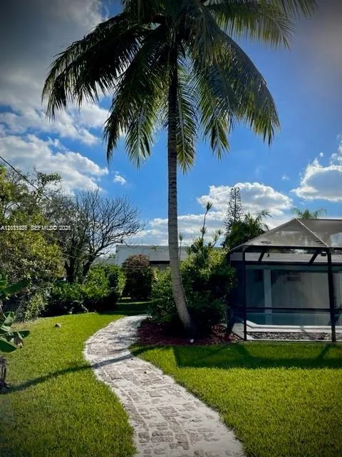 7425 SW 118th St #0 Pinecrest, FL 33156