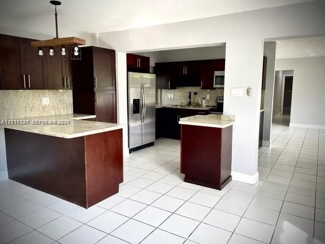 7425 SW 118th St #0 Pinecrest, FL 33156