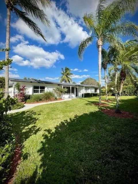 7425 SW 118th St #0 Pinecrest, FL 33156
