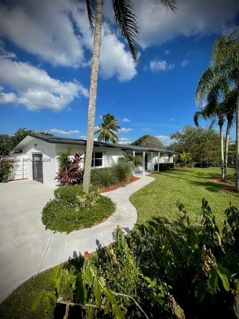7425 SW 118th St #0 Pinecrest, FL 33156