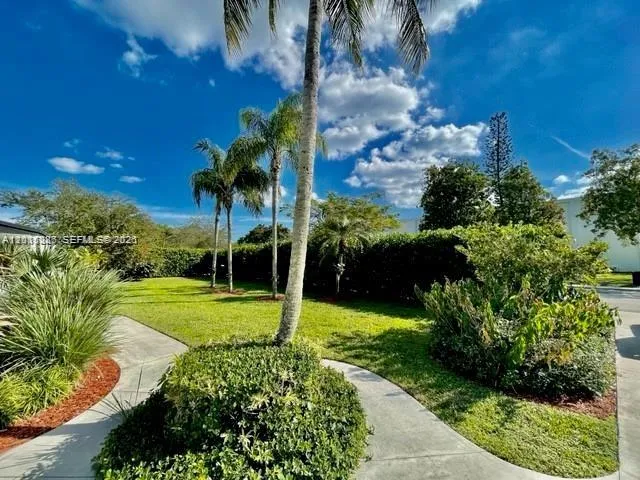 7425 SW 118th St #0 Pinecrest, FL 33156