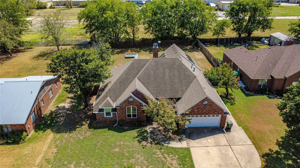 1010 Saddle Lane Skiatook, OK 74070