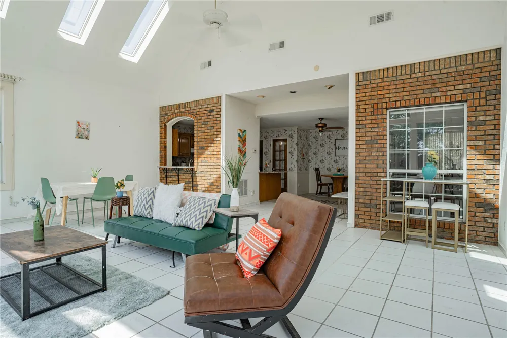 1010 Saddle Lane Skiatook, OK 74070