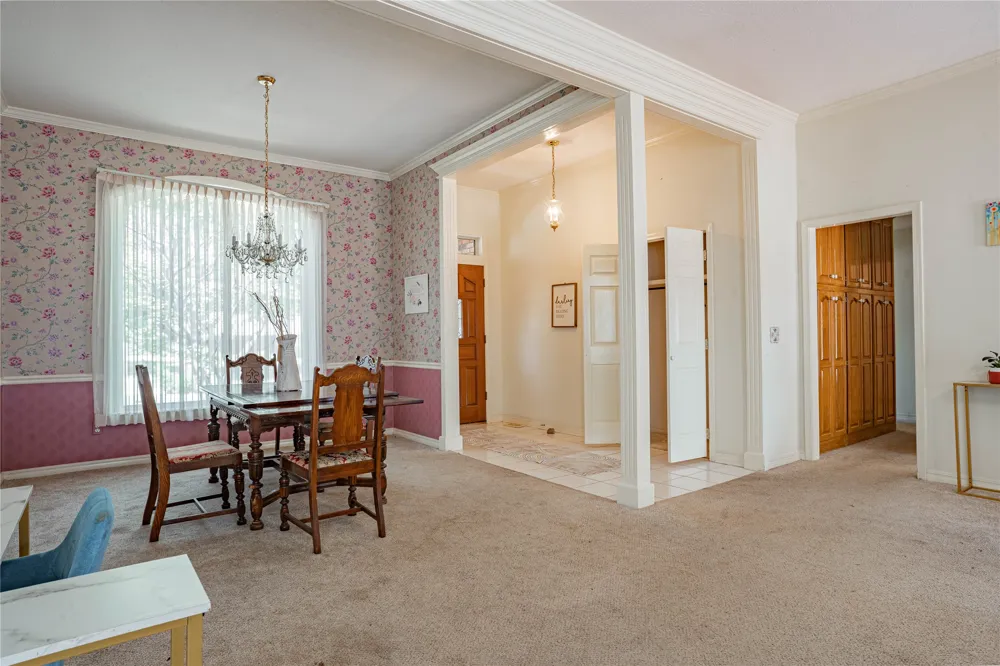 1010 Saddle Lane Skiatook, OK 74070