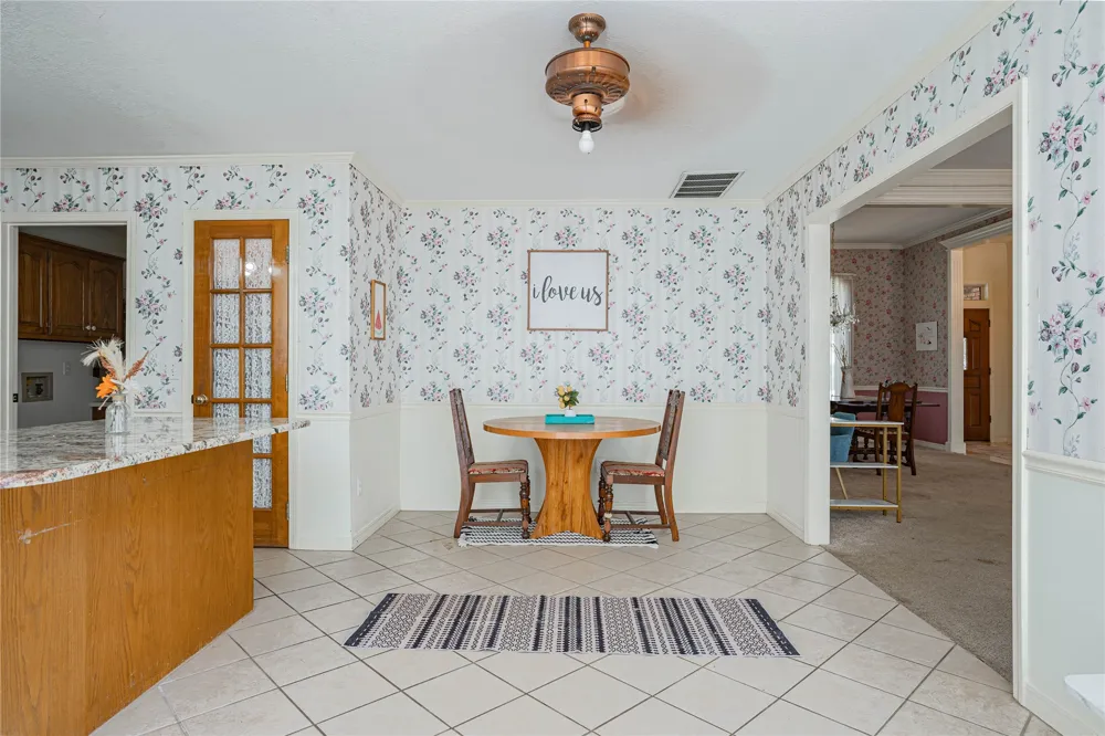 1010 Saddle Lane Skiatook, OK 74070