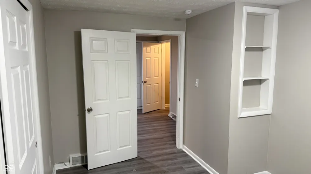 2215 Durham Indianapolis, IN 46220