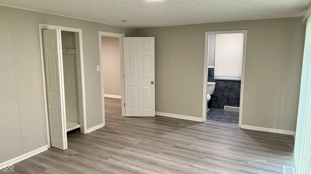 2215 Durham Indianapolis, IN 46220