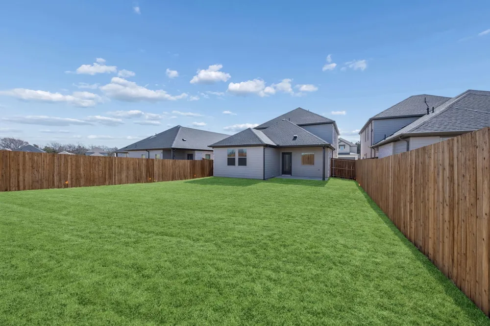 815 Knox River Drive Princeton, TX 75071