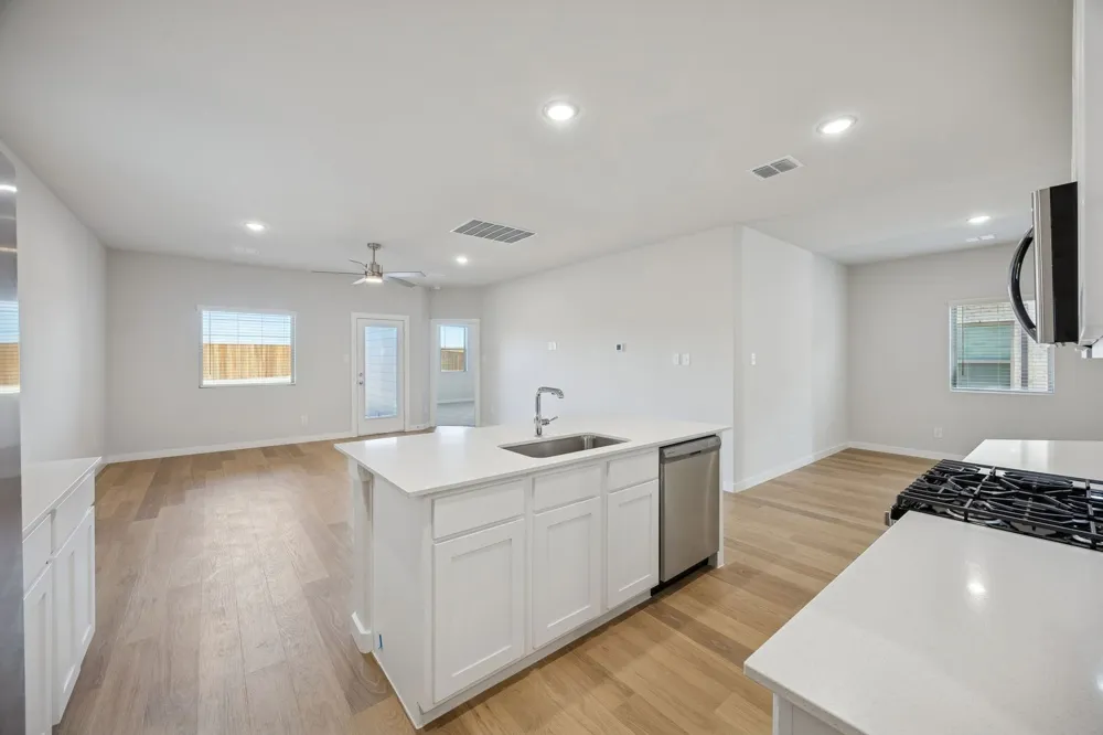 815 Knox River Drive Princeton, TX 75071
