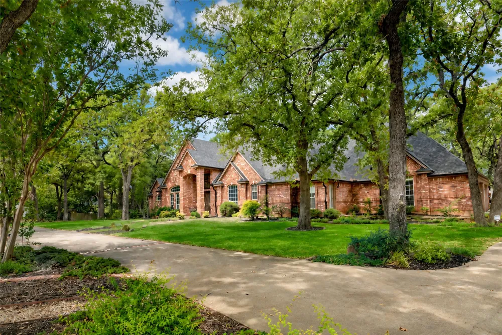 2930 Burney Lane Southlake, TX 76092