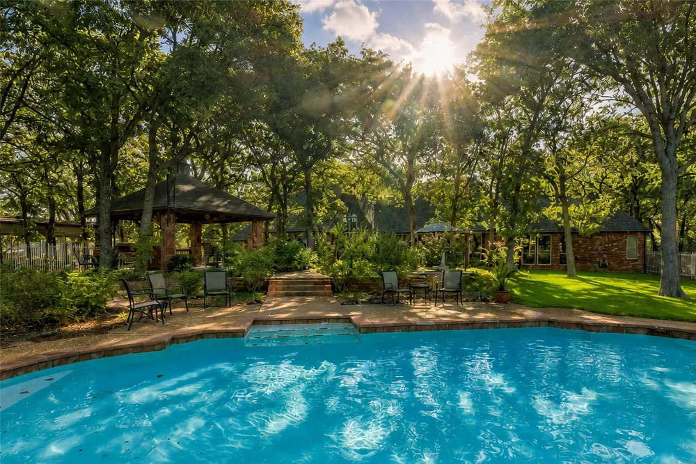 2930 Burney Lane Southlake, TX 76092