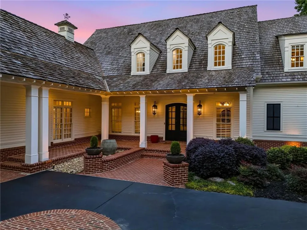 114 Northeast Cove Circle Dawsonville, GA 30534