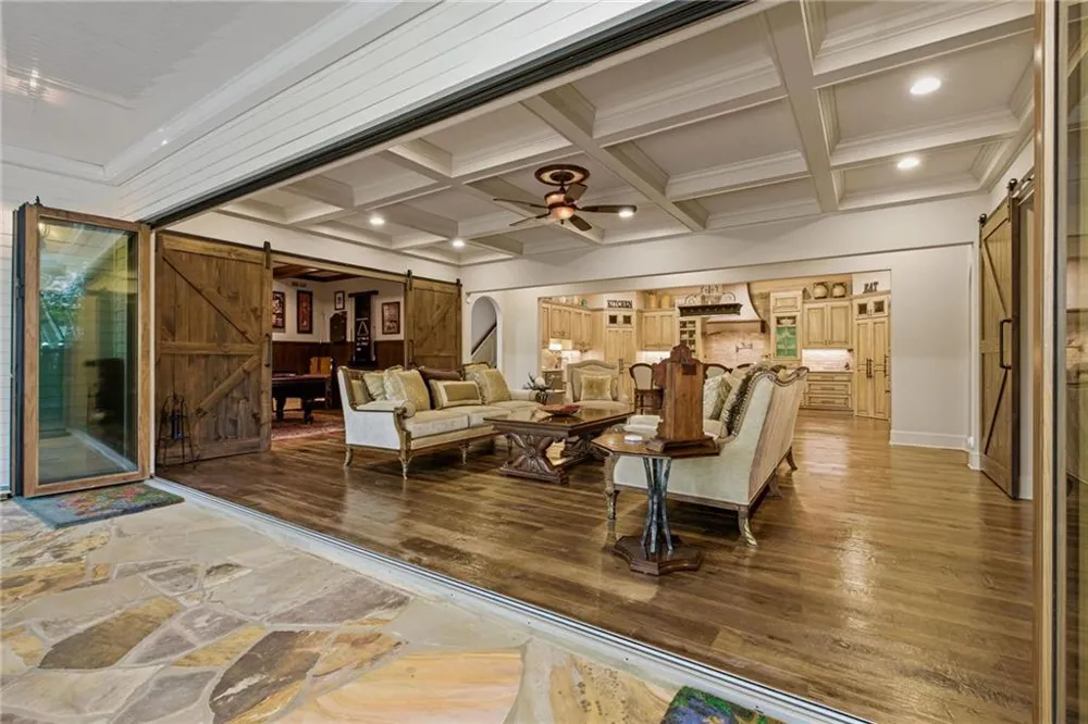 114 Northeast Cove Circle Dawsonville, GA 30534