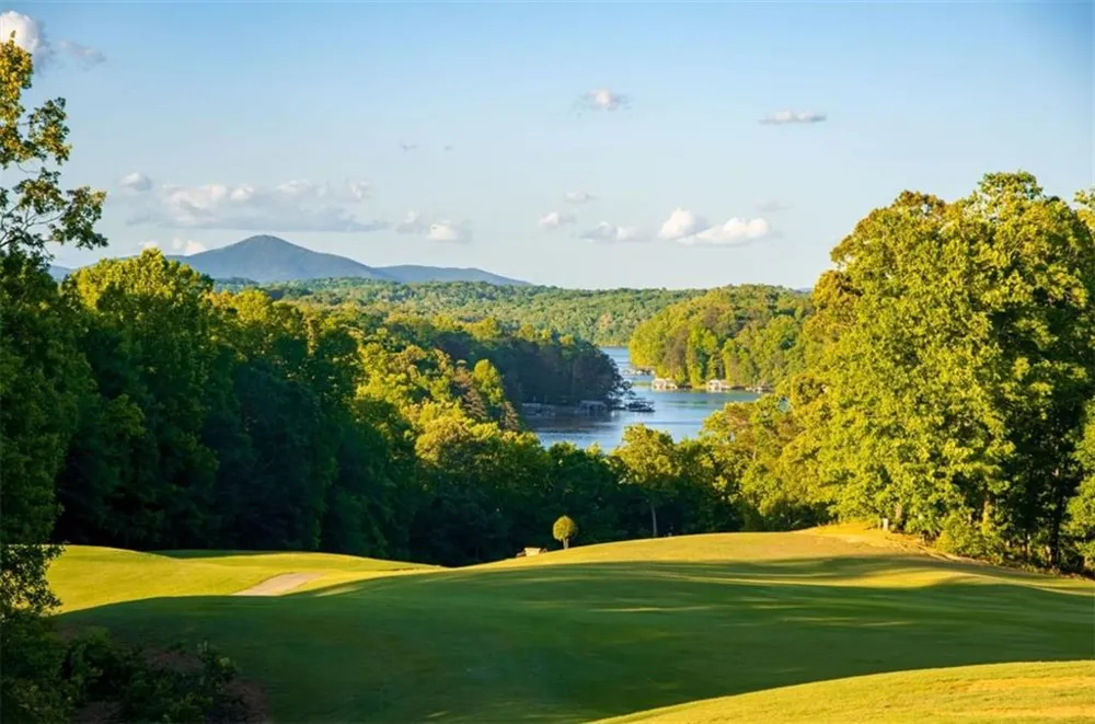 114 Northeast Cove Circle Dawsonville, GA 30534