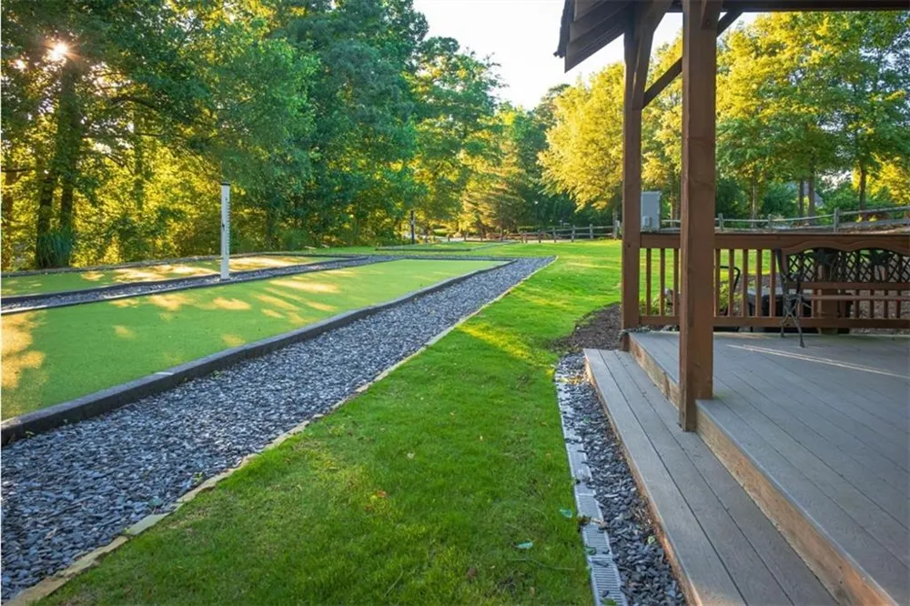 114 Northeast Cove Circle Dawsonville, GA 30534