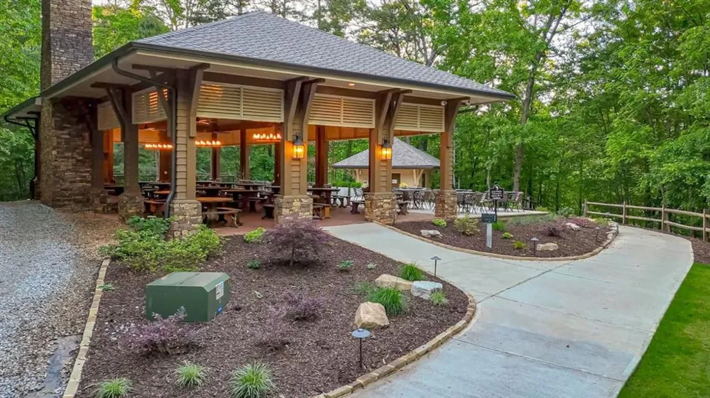 114 Northeast Cove Circle Dawsonville, GA 30534