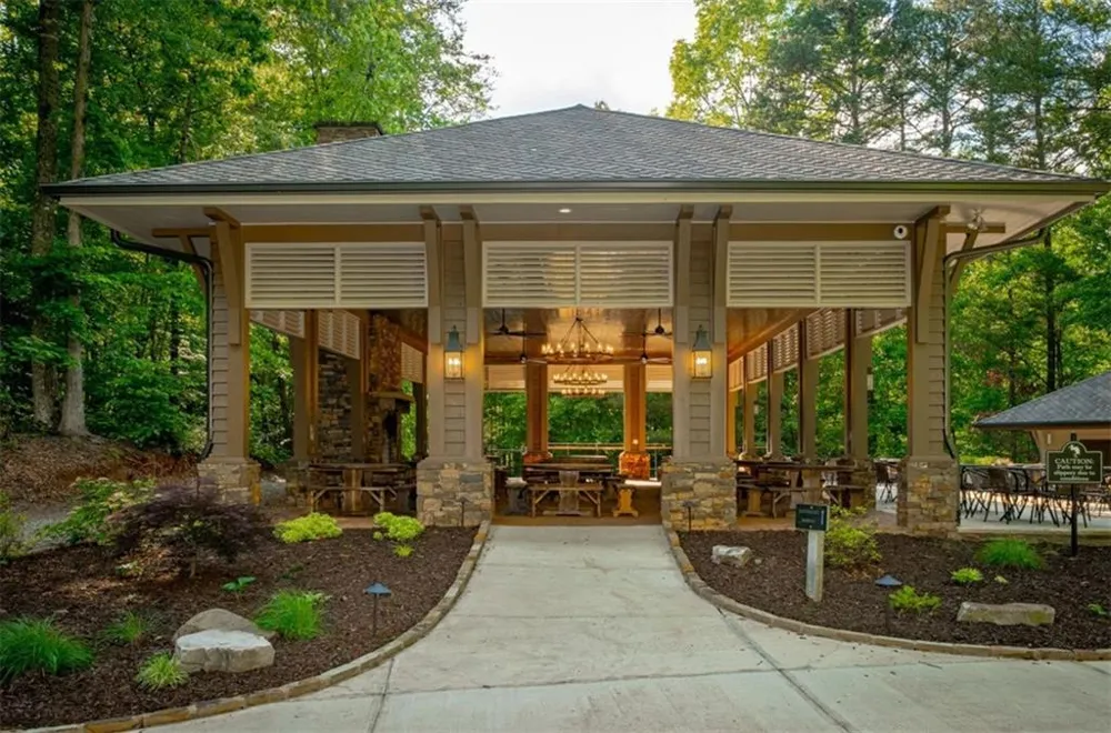 114 Northeast Cove Circle Dawsonville, GA 30534