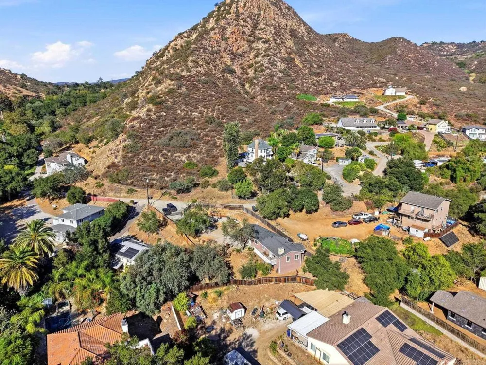 223 Patrick Drive El Cajon, CA 92019