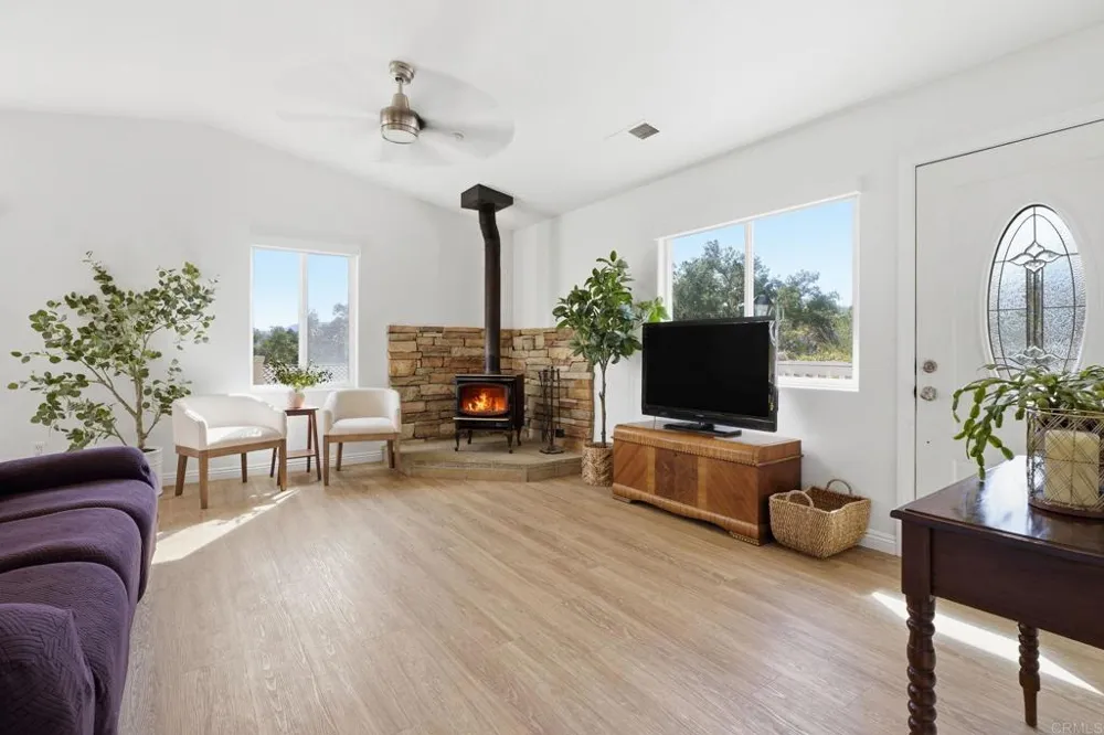223 Patrick Drive El Cajon, CA 92019