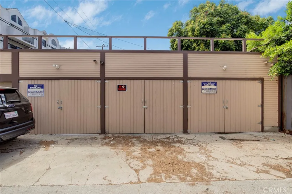 531 W 5th Street Long Beach, CA 90802