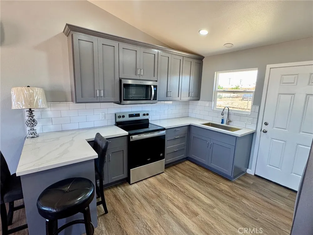 8867 Gorgonio Road #B Victorville, CA 92392