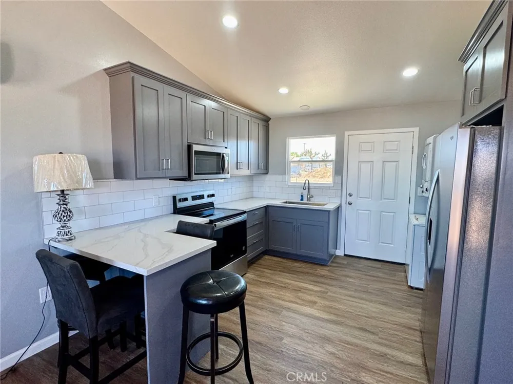 8867 Gorgonio Road #B Victorville, CA 92392