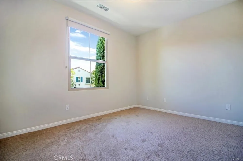 75 Thornhurst Irvine, CA 92620