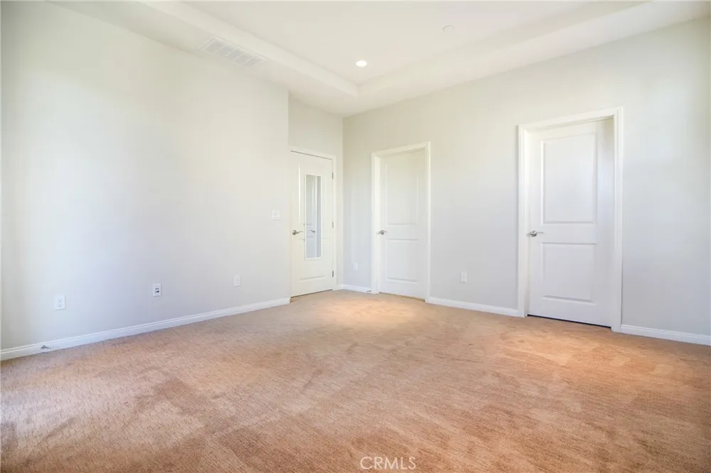 75 Thornhurst Irvine, CA 92620