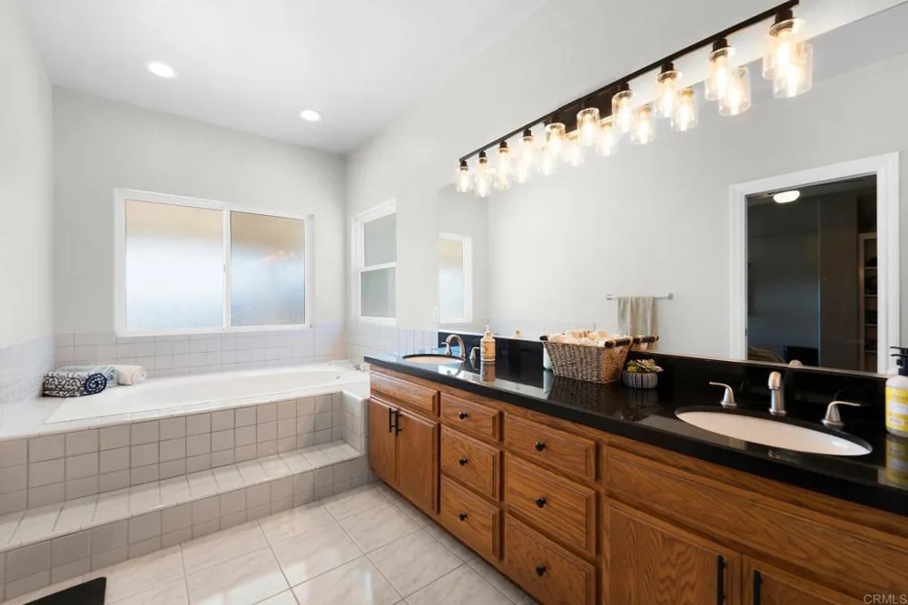 1850 Canyon Heights Road Fallbrook, CA 92028
