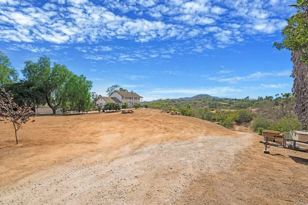 1850 Canyon Heights Road Fallbrook, CA 92028