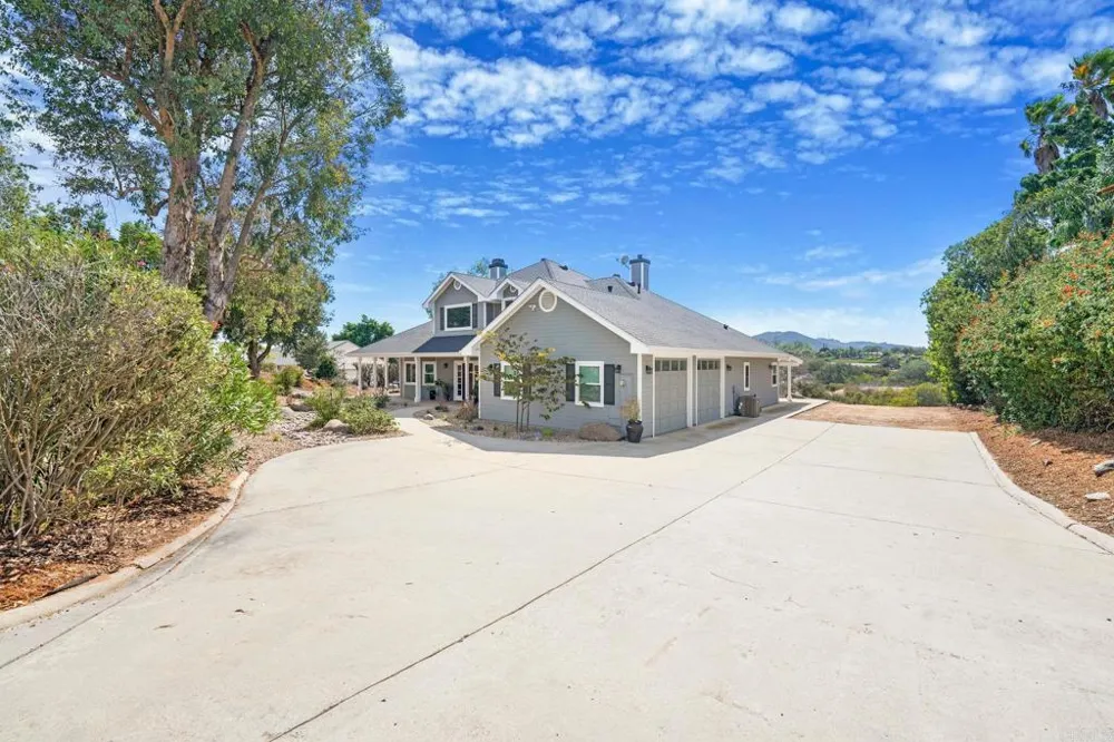 1850 Canyon Heights Road Fallbrook, CA 92028