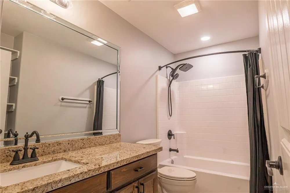 2108 27th Street Hidalgo, TX 78557