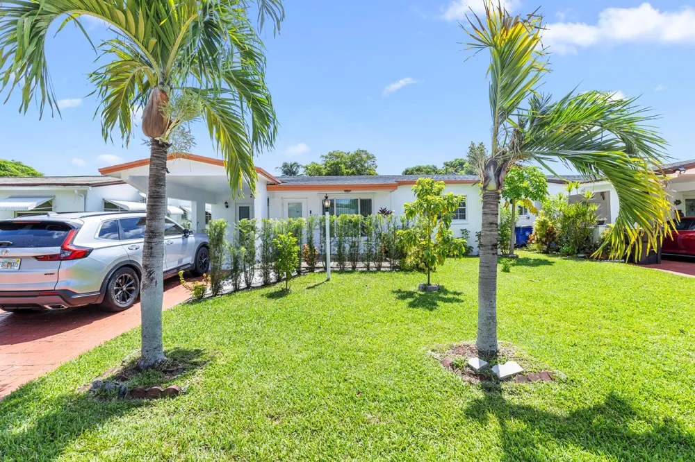 4200 NW 52ND AVENUE Lauderdale Lakes, FL 33319