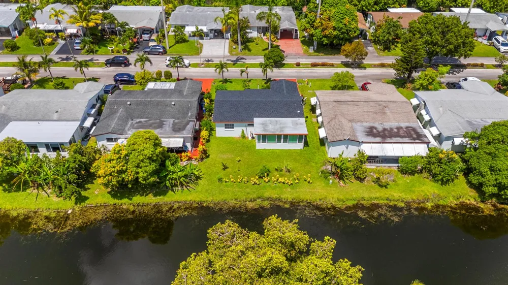 4200 NW 52ND AVENUE Lauderdale Lakes, FL 33319
