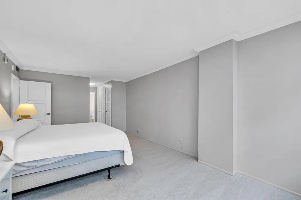 1170 FEDERAL Highway #312 Fort Lauderdale, FL 33304