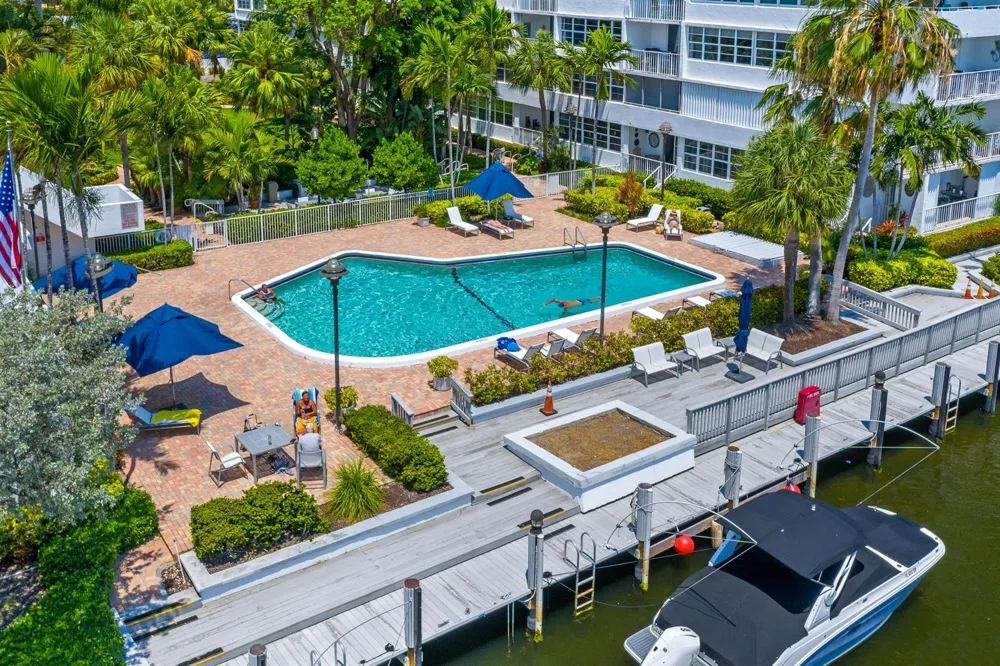 1170 FEDERAL Highway #312 Fort Lauderdale, FL 33304