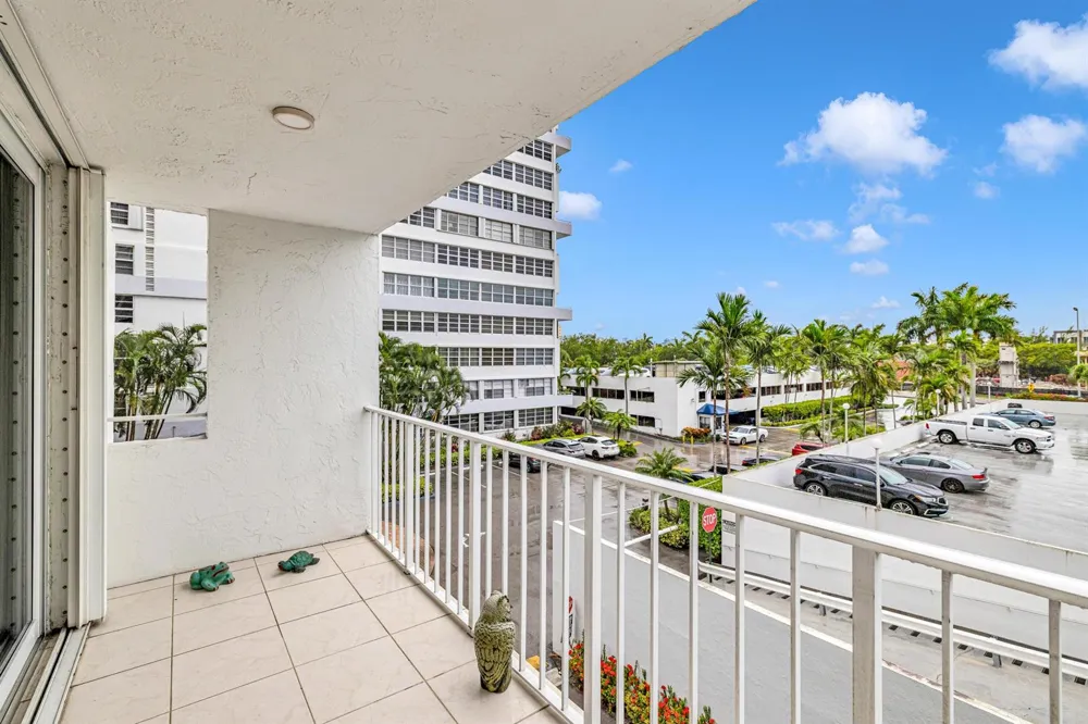 1170 FEDERAL Highway #312 Fort Lauderdale, FL 33304