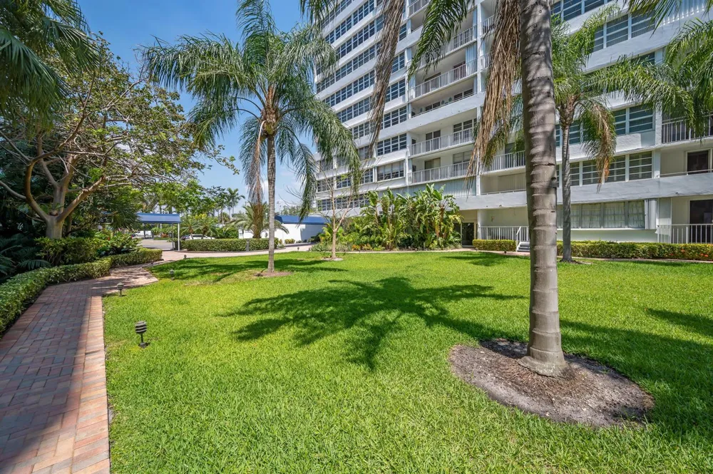 1170 FEDERAL Highway #312 Fort Lauderdale, FL 33304