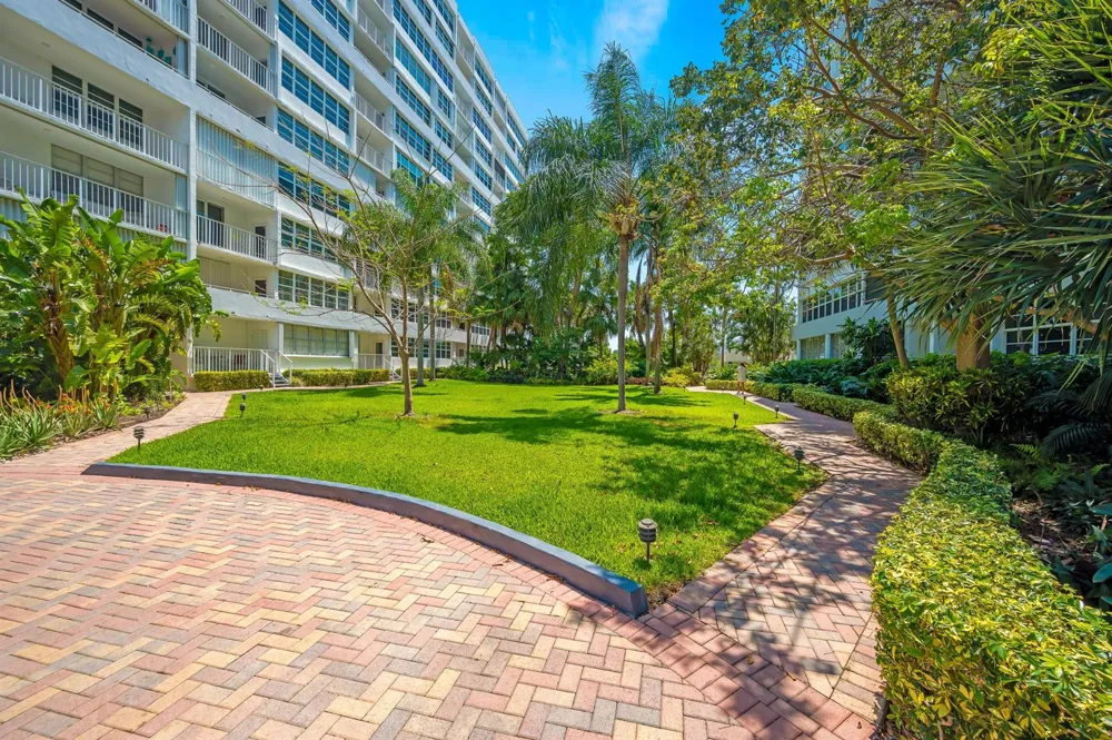 1170 FEDERAL Highway #312 Fort Lauderdale, FL 33304