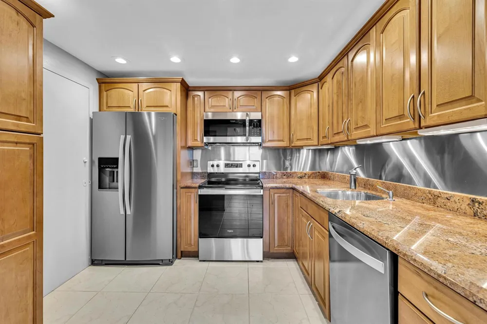 1170 FEDERAL Highway #312 Fort Lauderdale, FL 33304