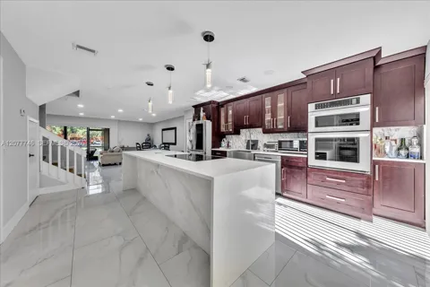 4543 NW 90th Ave
