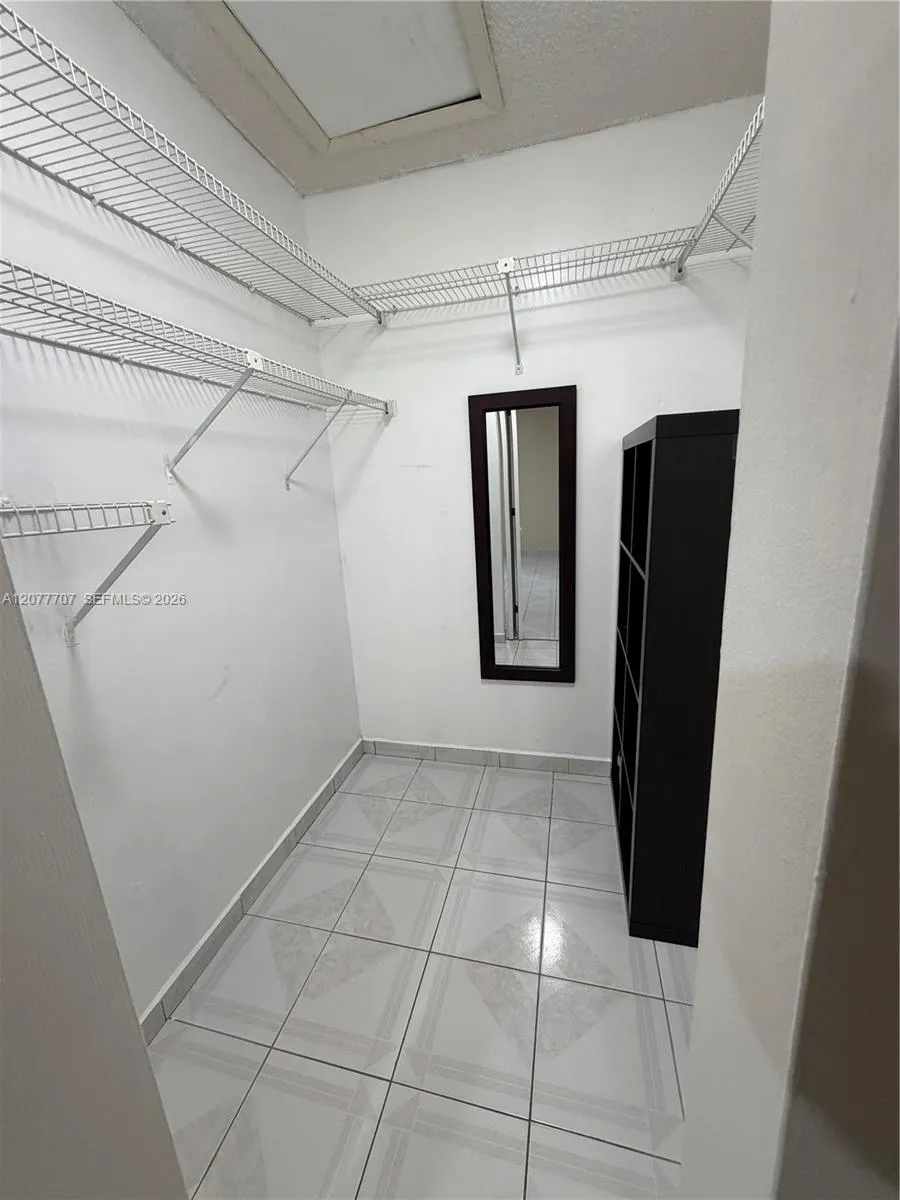 2658 W 74th Ter Hialeah, FL 33016