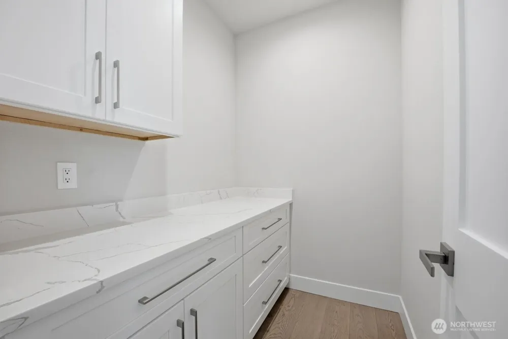 8525 230th Place SW #11 Edmonds, WA 98026