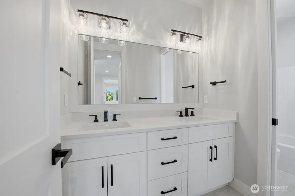 8525 230th Place SW #11 Edmonds, WA 98026